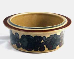 Arabia, finland bowl from the otso series by ulla procope